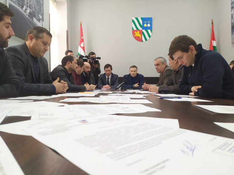 Движение транспорта на улицах Марра и Званба будет односторонним