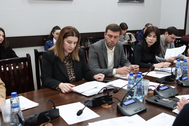 Депутаты СГС признали удовлетворительной деятельность «Расчетного центра по выплате трудовых и социальных пенсий, пособий и других выплат»