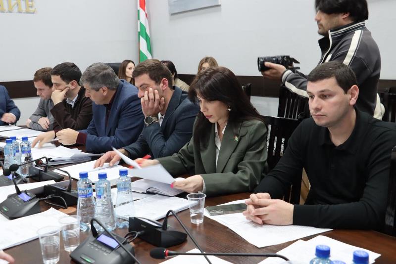 Депутаты СГС утвердили Нормы расчета стоянок автомобилей в столице