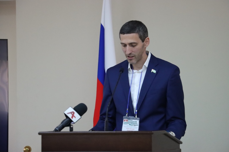 Дмитрий Осия: Считаю своевременным создание постоянно действующего объединения органов местного самоуправления.